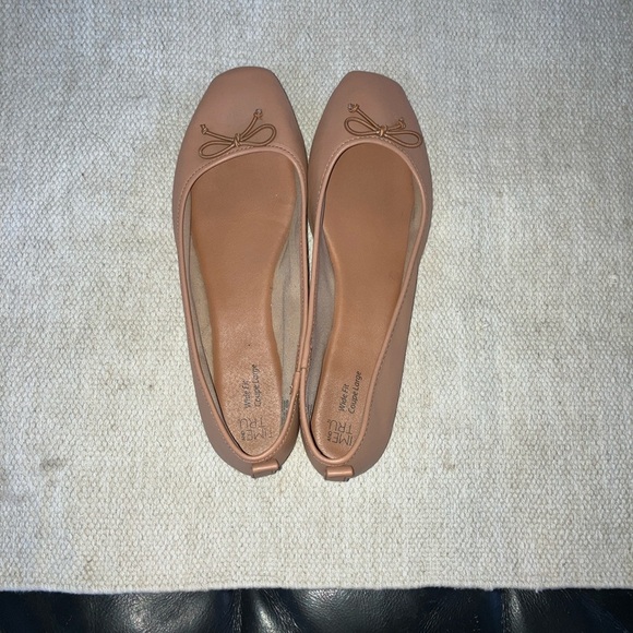 Time and Tru 9 wide fit Women's dusty rose /Nude Ballet Flats with Bow - Picture 4 of 16